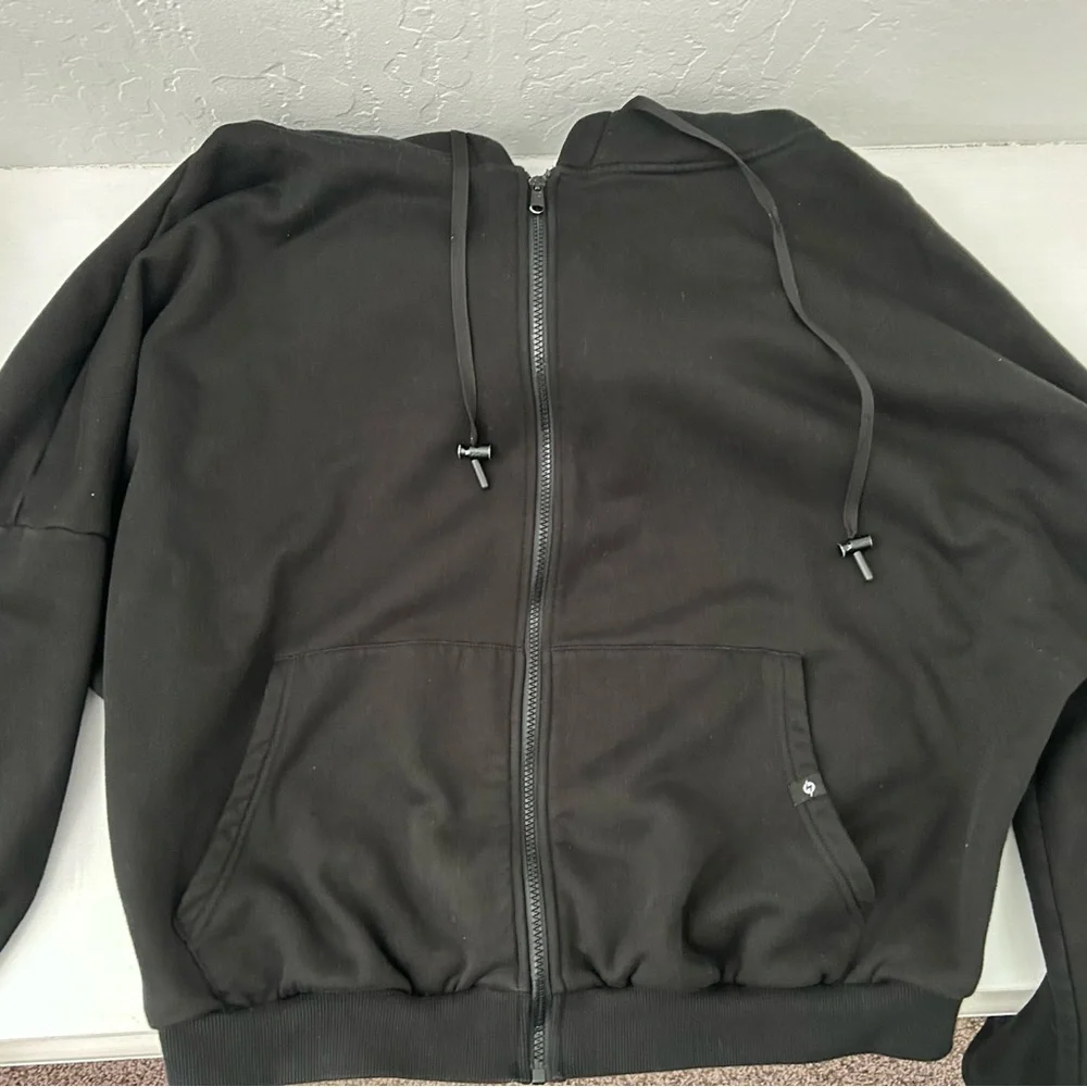 POPFLEX Black Cozy Hoodie - Picture 2 of 5
